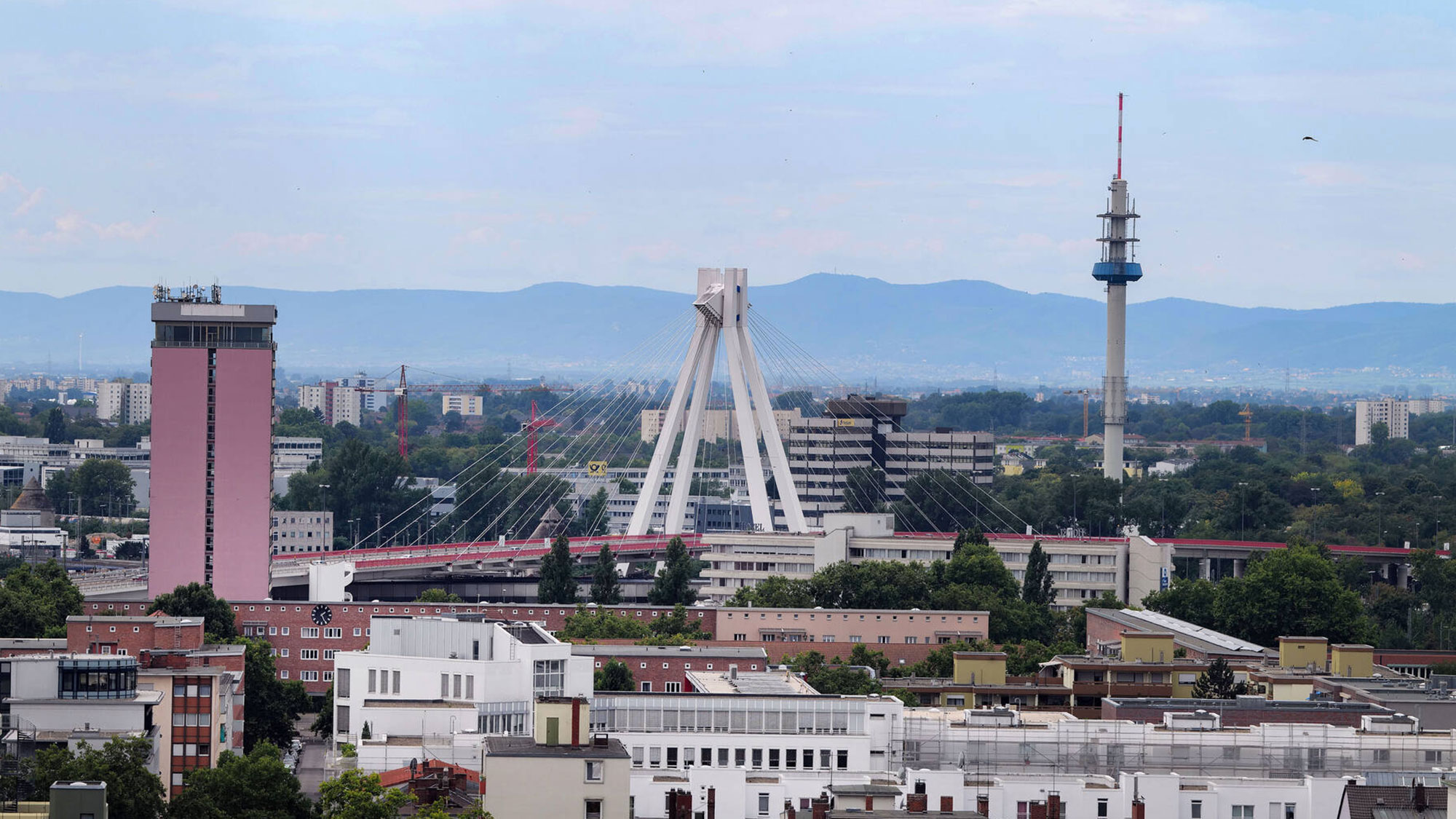 Panoramabild der Stadt Ludwigshafen